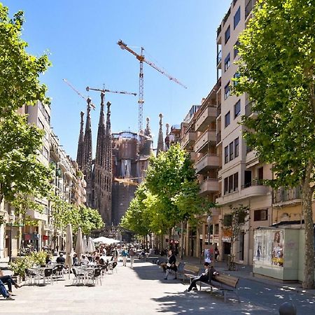 Tendency Sagrada Familia Deluxe Barcelona Exterior foto